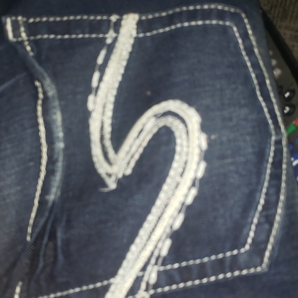 NEW!  Plus Size 24 Silver Jeans Suki Capri dark wash capris - Picture 4 of 9